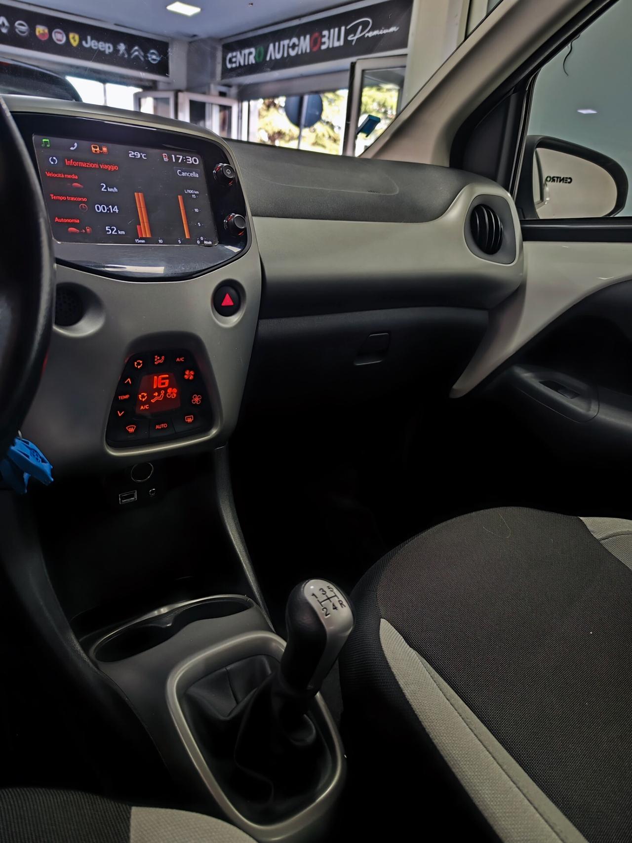 Toyota Aygo 1.0 VVT-i 69 CV 5 porte x-wave