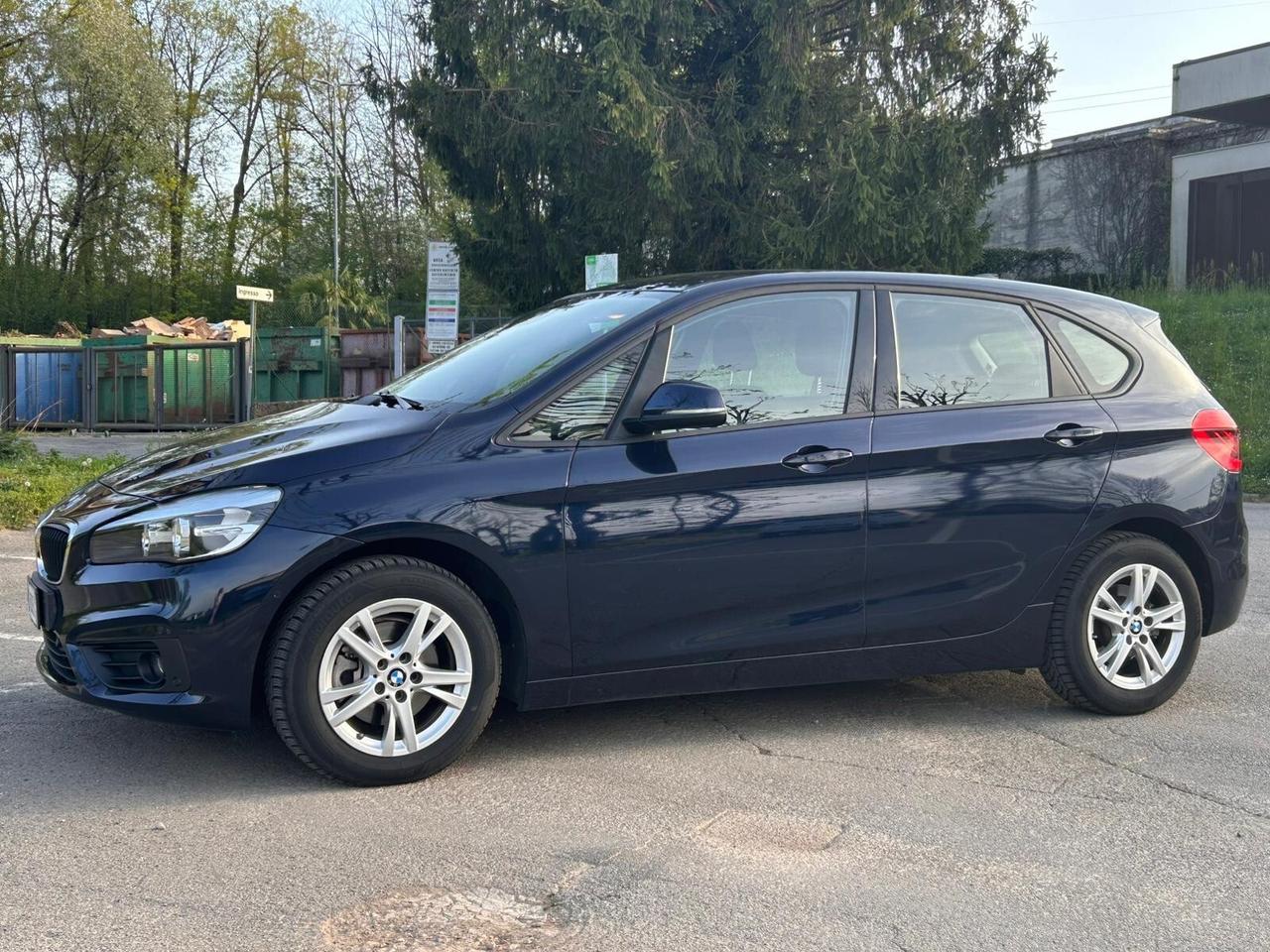 BMW 216d Active Tourer Navi Sensori Cruise Euro6 OK Neopatentati