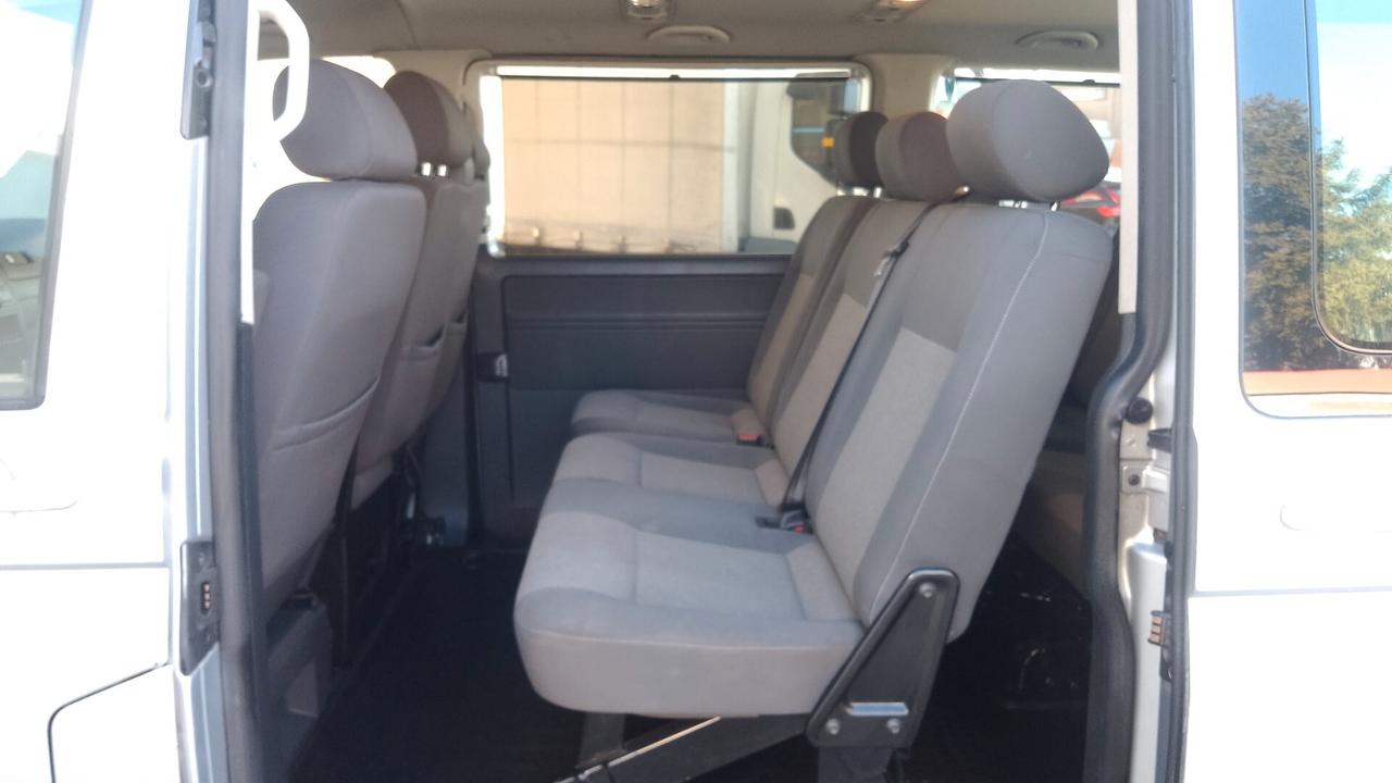 Volkswagen Caravelle TDI 9 POSTI 2011 E5