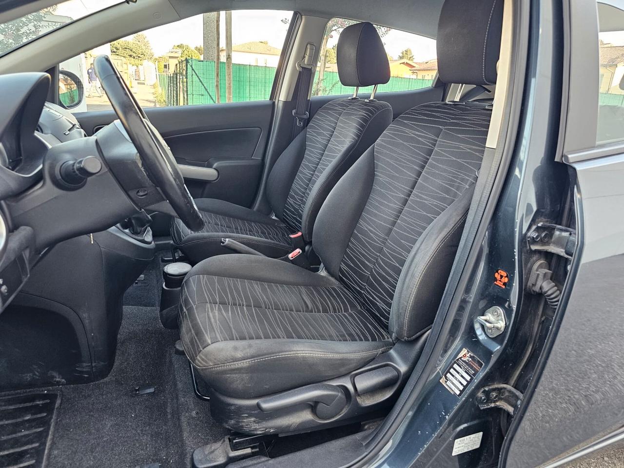 Mazda 2 benzina