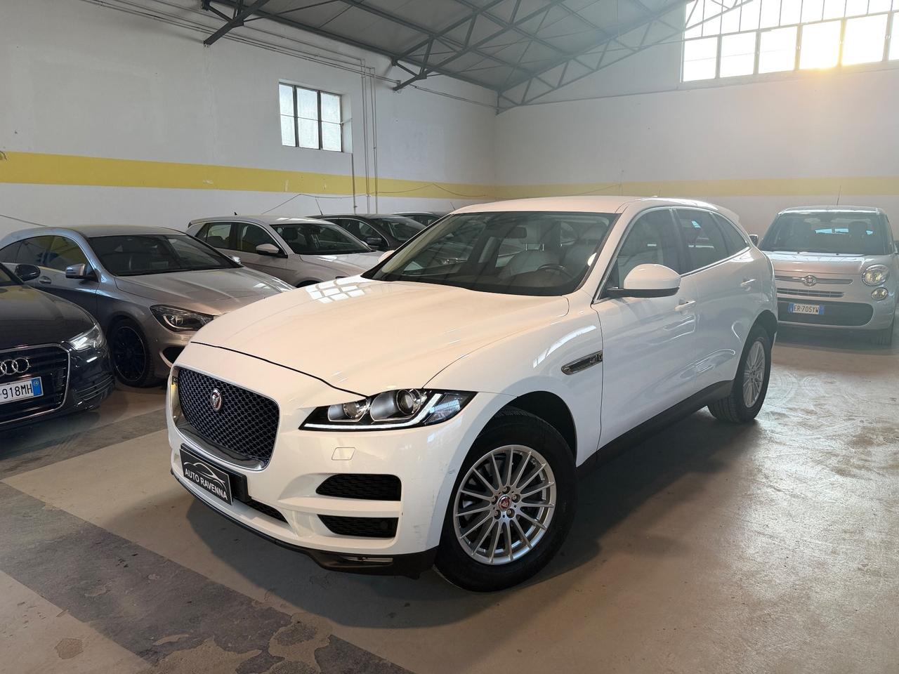Jaguar F-Pace 2.0 D 180 CV AWD Portfolio euro6