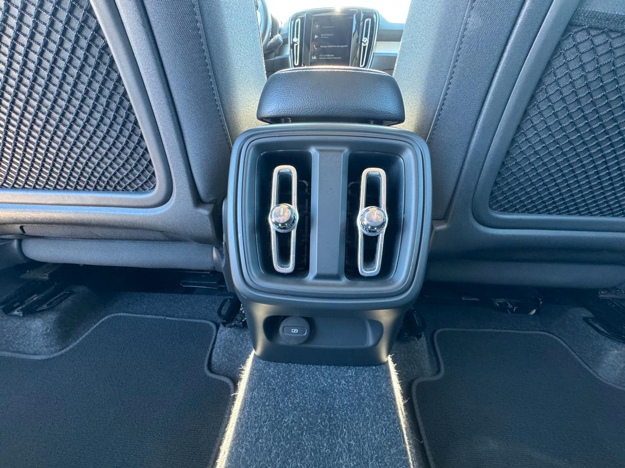 Volvo XC40 T2 Geatronic Momentum Pro