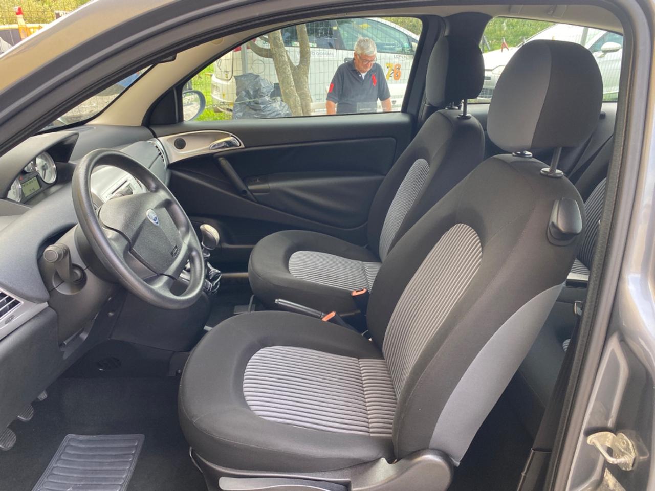 Lancia Ypsilon 1.2 Oro x neo patentati