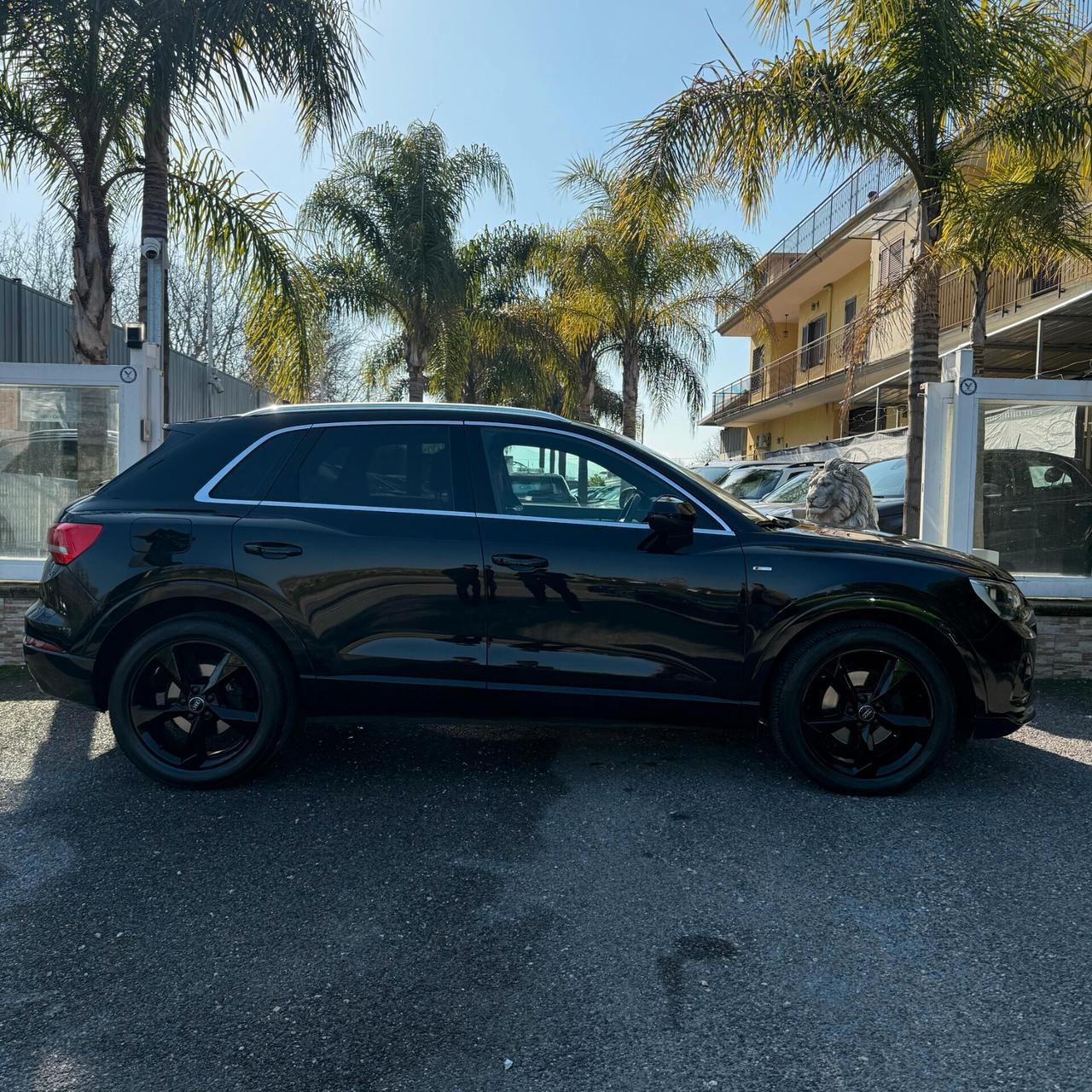Audi Q3 2.0 TDI 150 CV S tronic S line Edition