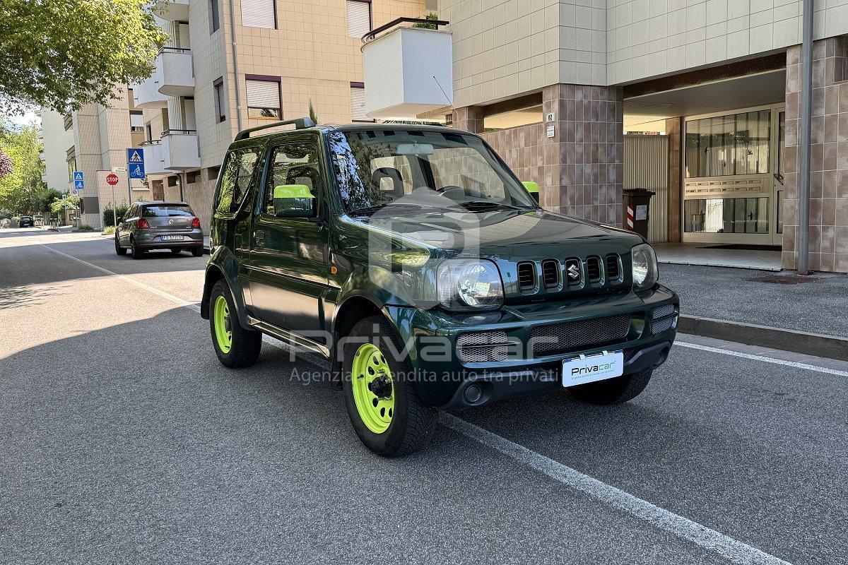 SUZUKI Jimny 1.3i 16V cat 4WD JLX
