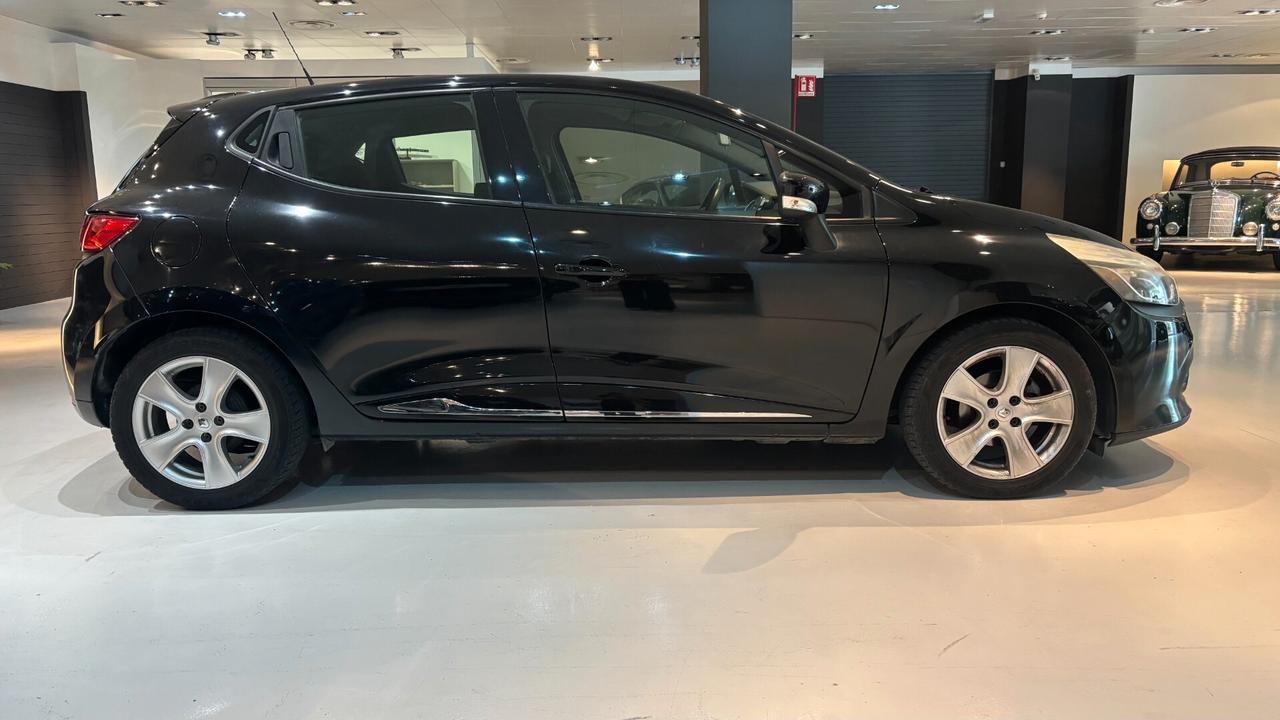RENAULT CLIO 1.5D 75CV - 2013