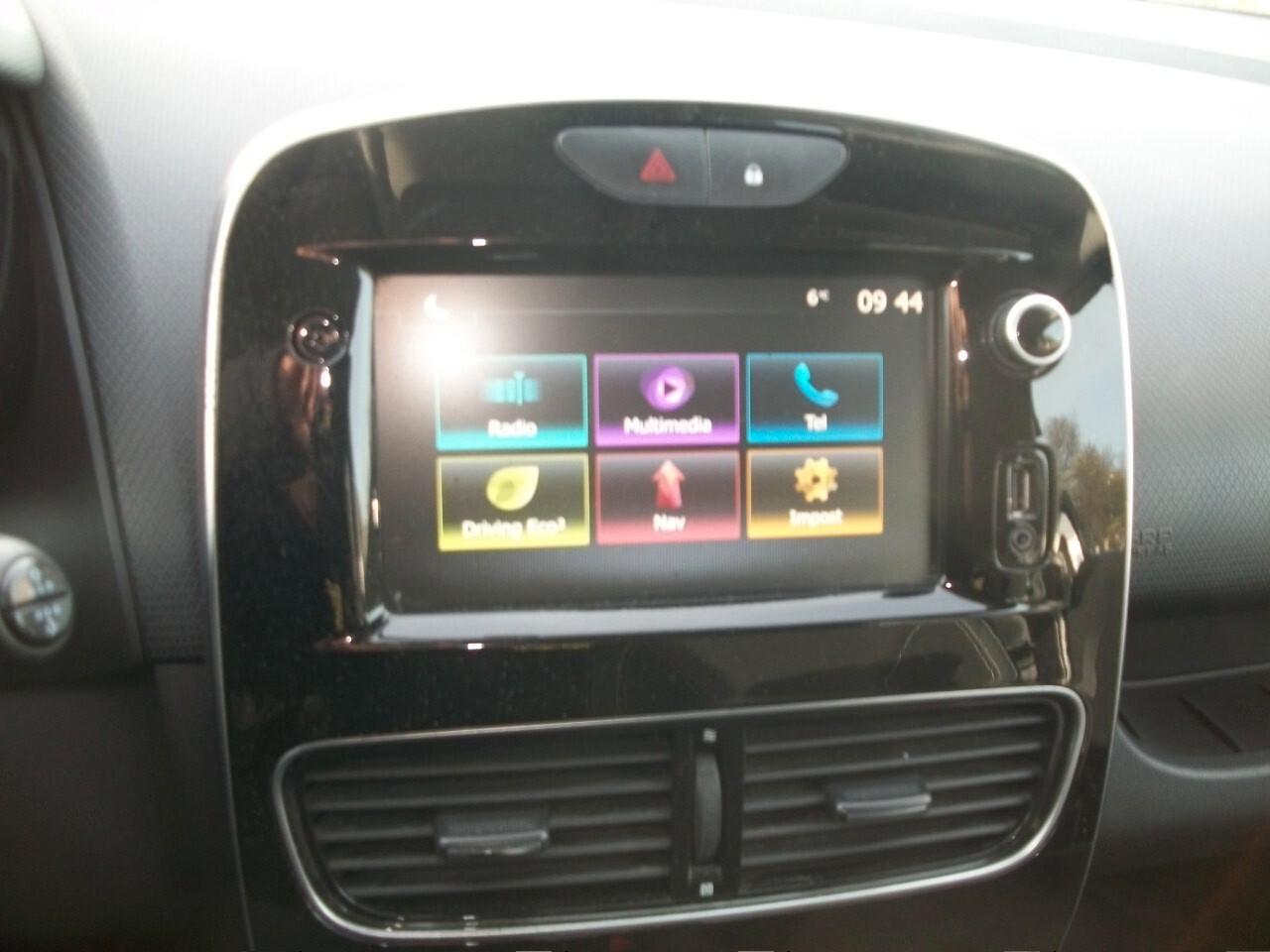 Renault Clio dCi 8V 90 CV EDC 5 porte Business CC 1461 kw 66 SI NUOVI PATENTATI GARANZIA UN ANNO