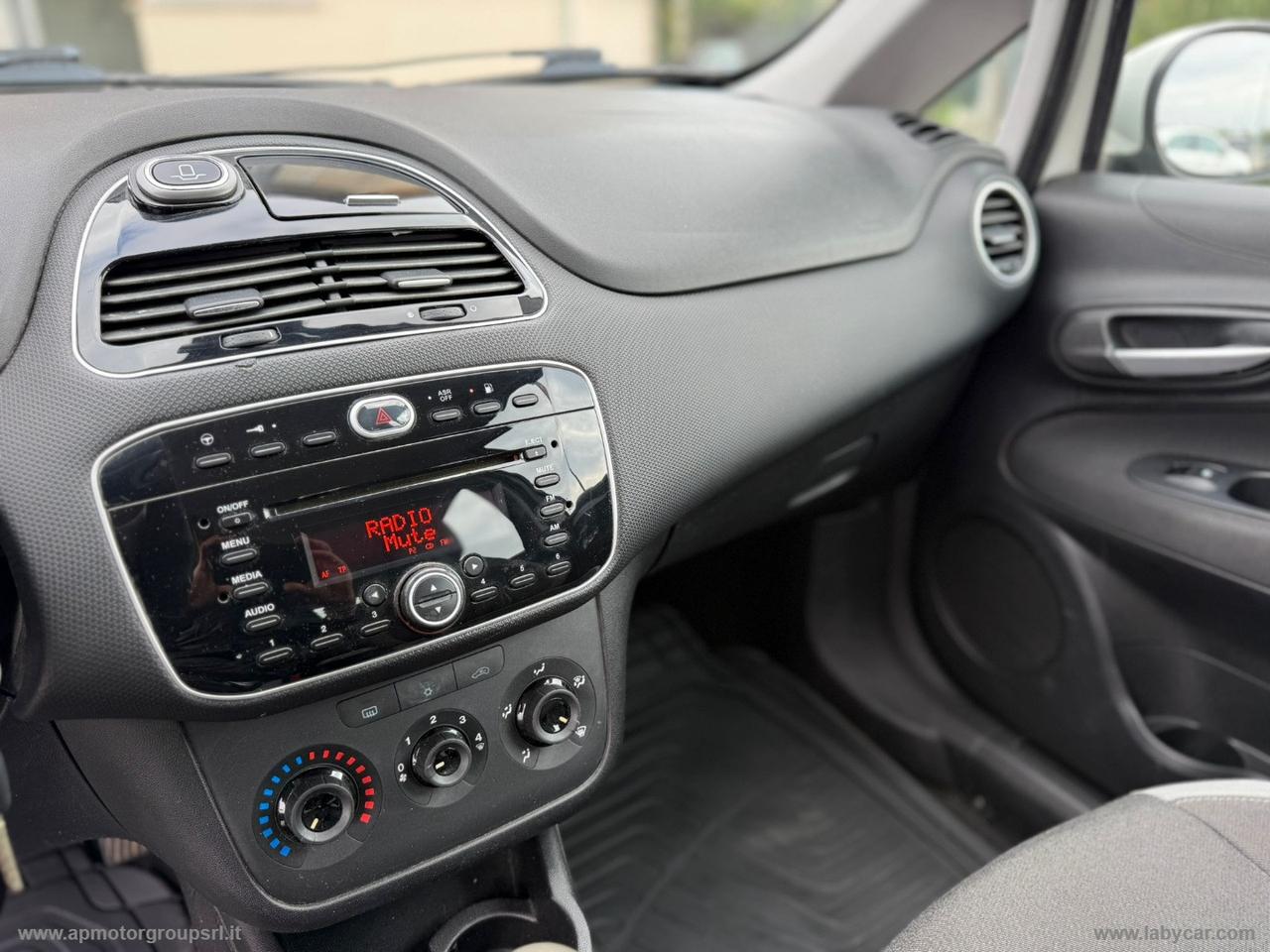 FIAT Punto 1.4 5p. EMOTION Natural Power