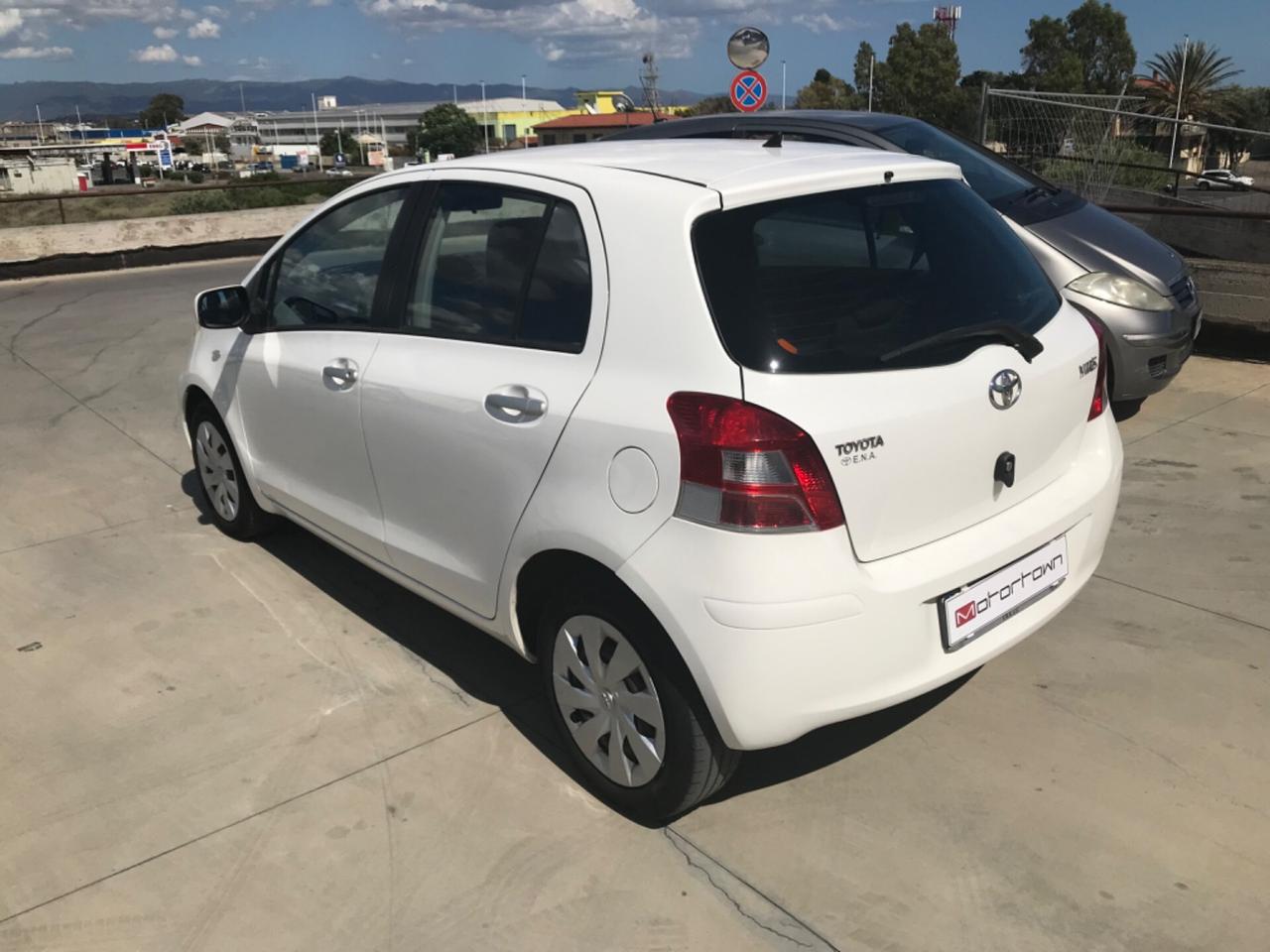 Toyota Yaris 1.3 5 porte Sol