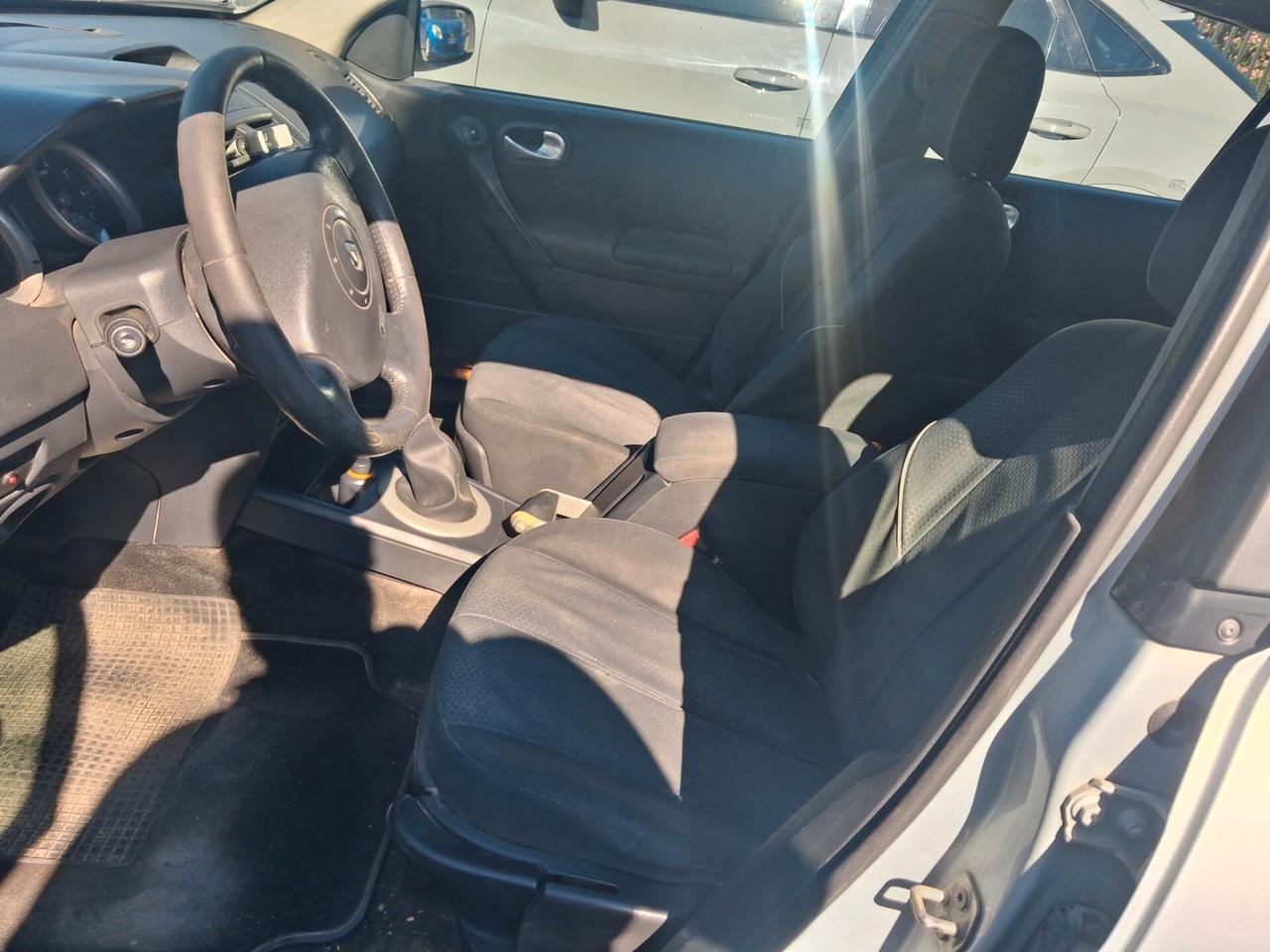Renault Megane Mégane 1.5 dCi/100CV 5 porte Confort Dynamique