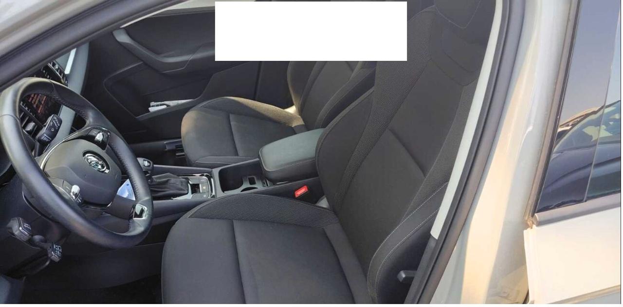 SKODA KAROQ 2.0 TDI 115CV DSG EVO SCR EXECUTIVE ( FARI LED - COCKPIT - ADAPTIVE CRUISE - NAVI - SMARTLINK - PDC - TELECAMERA POST. )