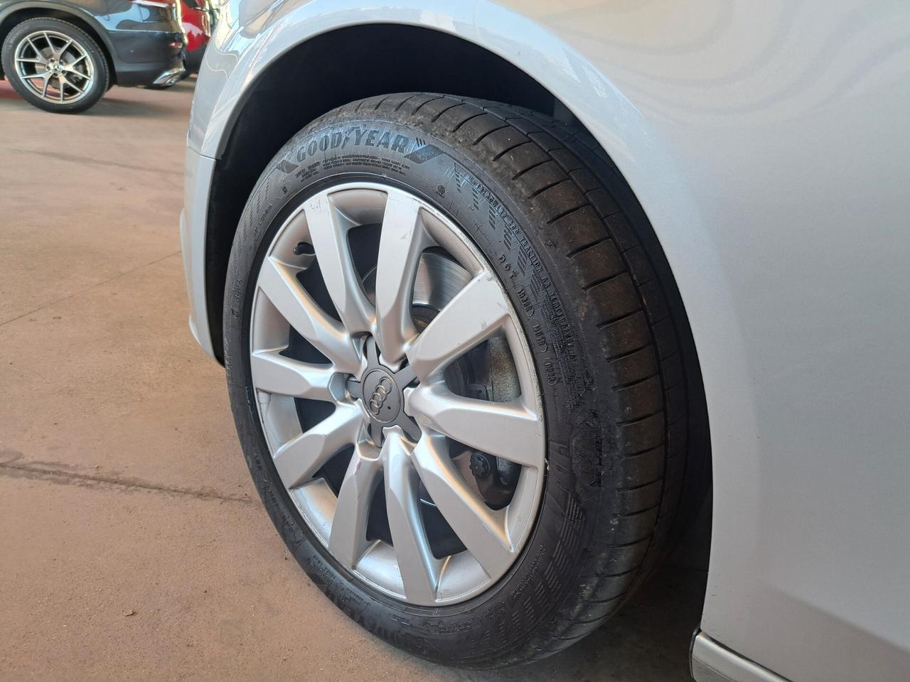 Audi A4 2.7 TDI Ambiente AUTOM.