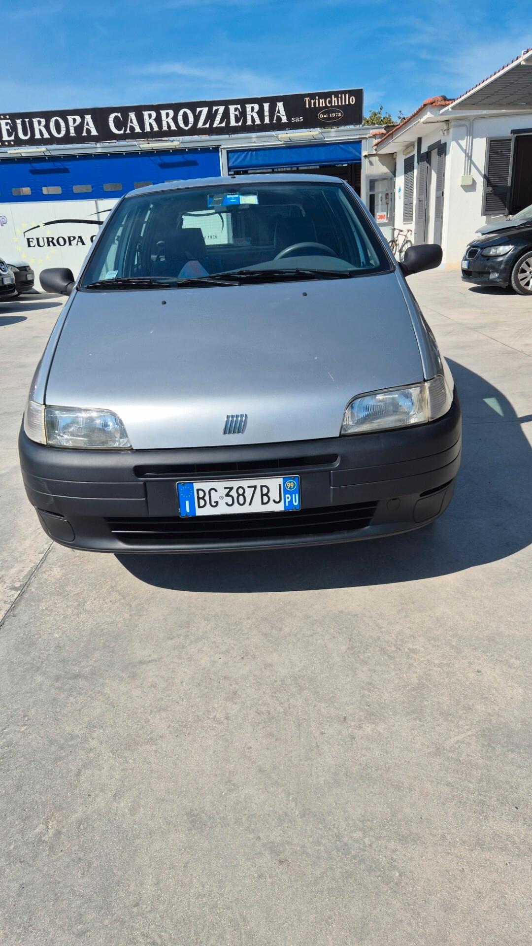 Fiat Punto 1.2i cat 5 porte SX