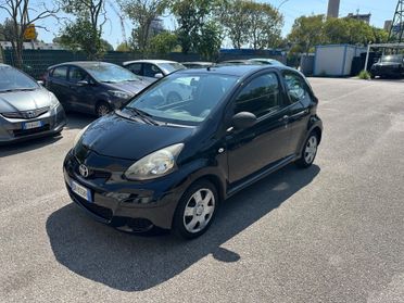 Toyota Aygo 1.0 VVT-i 3p. Now - 120.000km Neop.