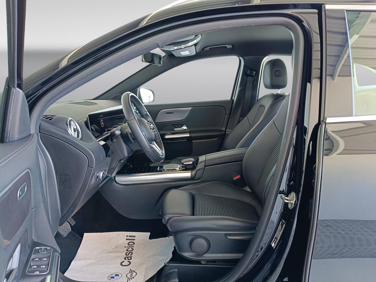 Mercedes-Benz GLA-H247 2020 - GLA 180 d Sport Plus auto