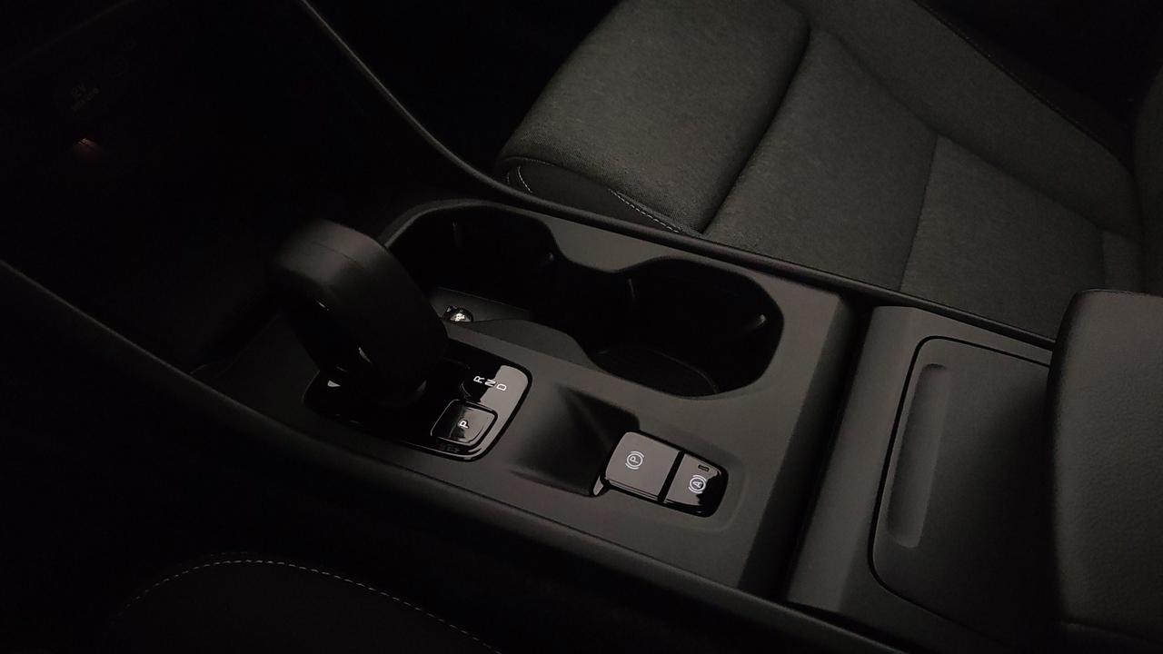 VOLVO XC40 2.0 b3 Core auto