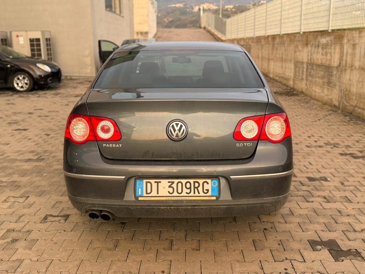 Volkswagen Passat 2.0 TDI 170CV DPF DSG Highline