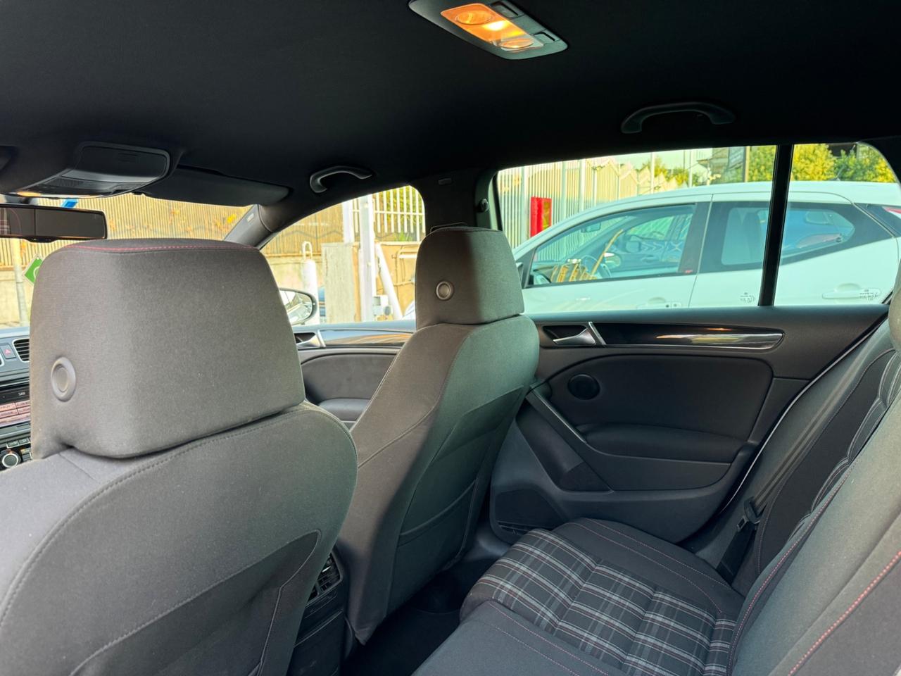 Volkswagen Golf GTI 2.0 TSI DSG IMPECCABILE