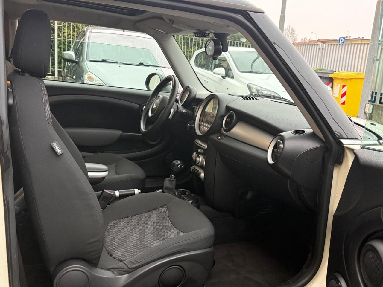 Mini Aut. Tetto apribile 1.6 16V Cooper D Chili