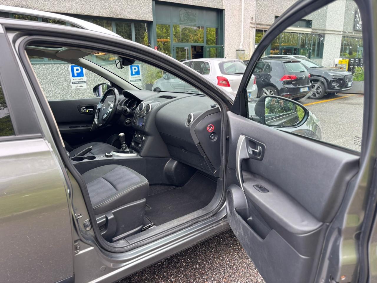 Nissan Qashqai Qashqai+2 2.0 dCi DPF Tekna 4x4 * 7 POSTI