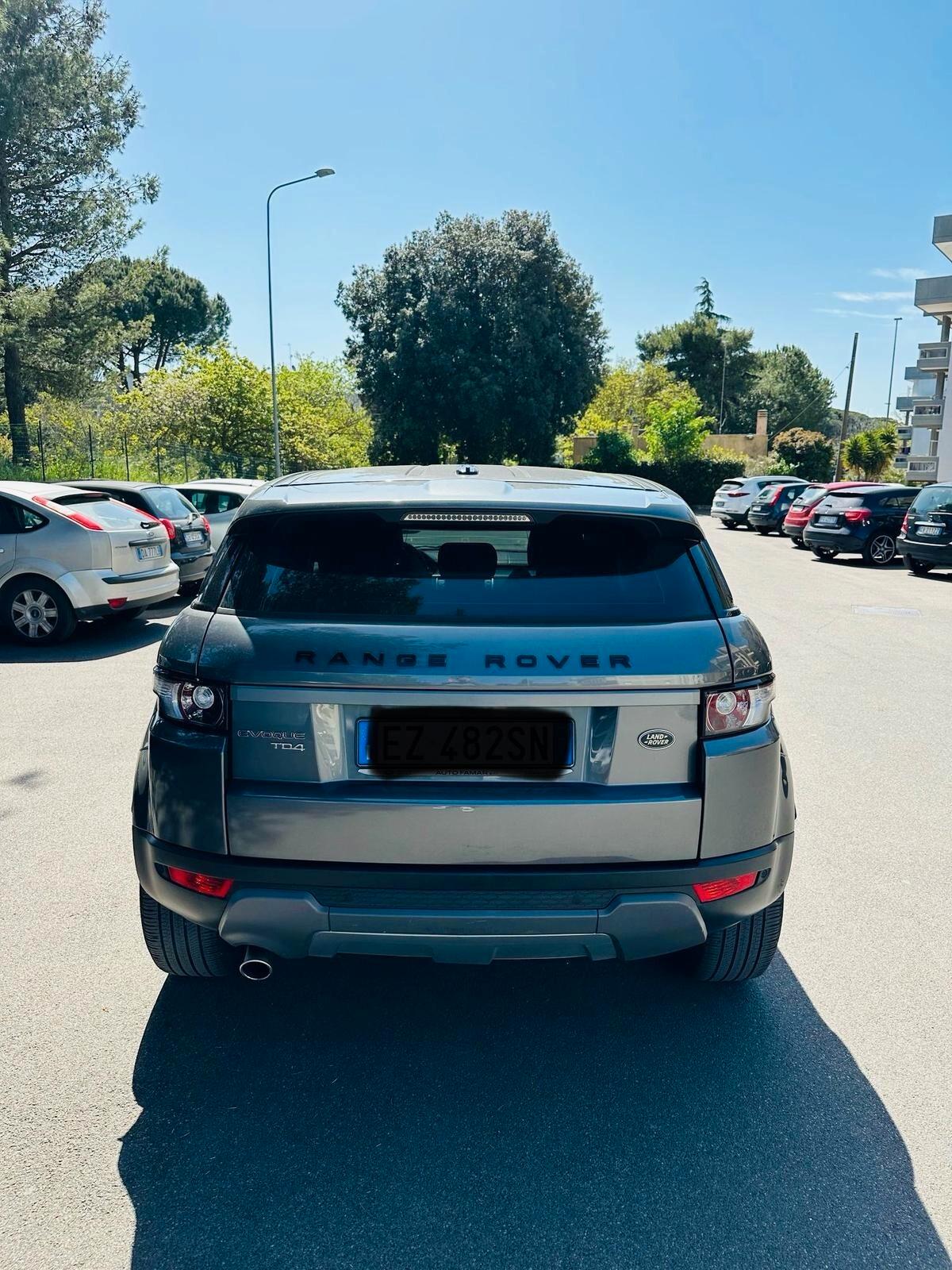 Land Rover Range Evoque 2.2 TD4 - PERFETTA - 2015