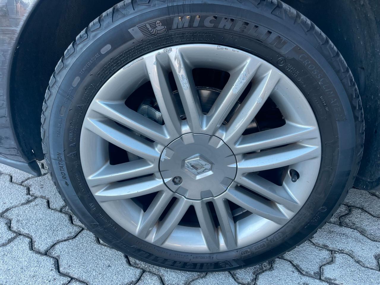 Renault Clio 1.2 16V 5 porte 20th Anniversario NEOPATENTATI