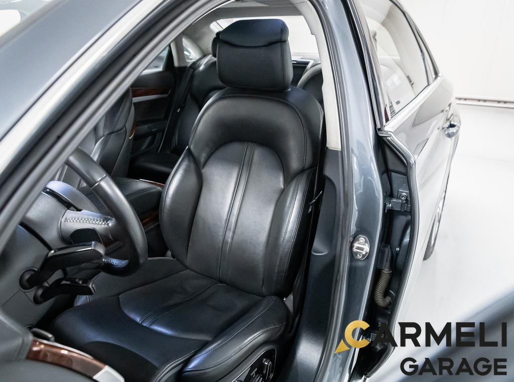 Audi A8 III 2013 L 6.3 W12 quattro tiptronic