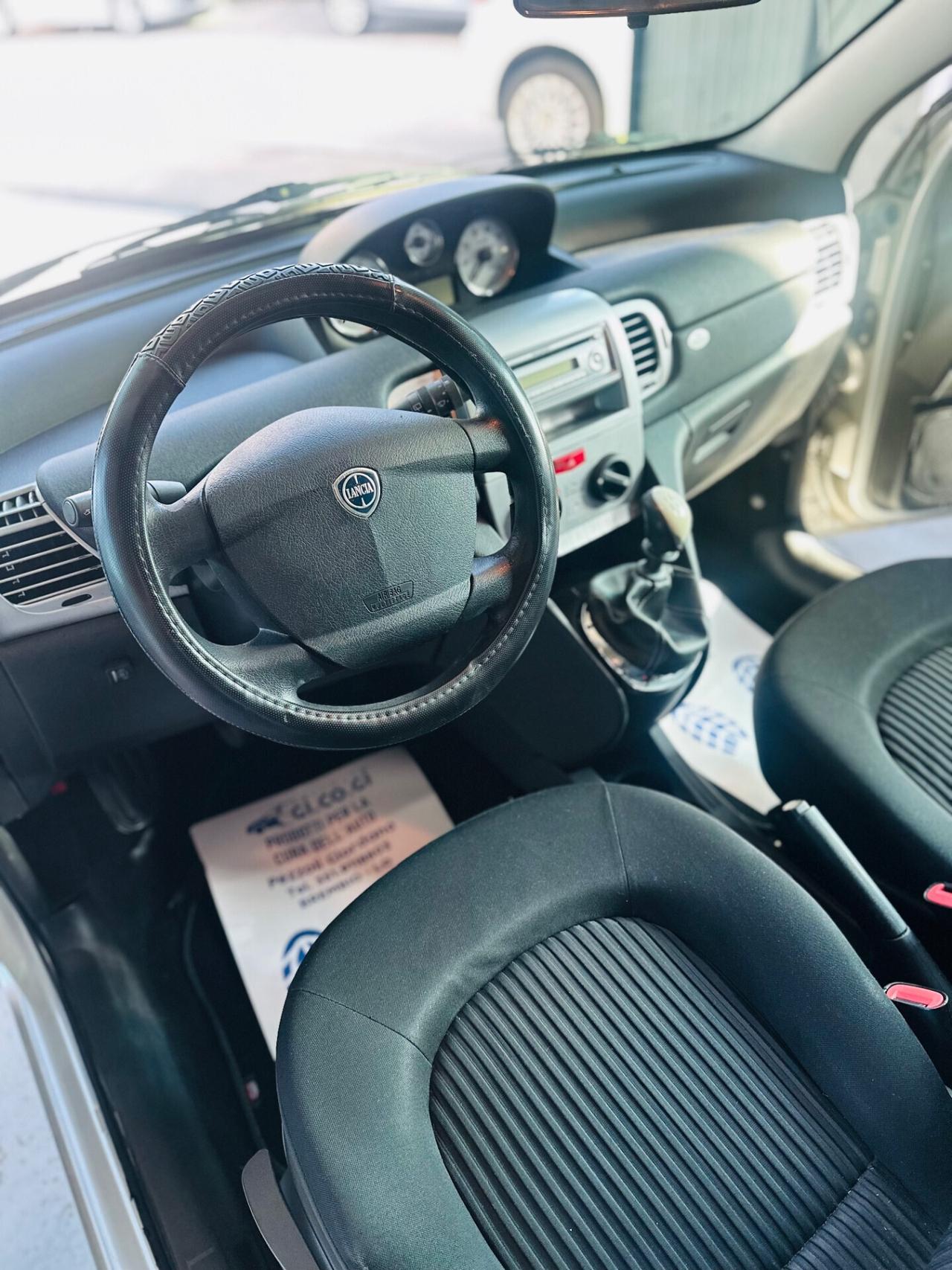 Lancia Ypsilon 1.4 Platino Ecochic GPL