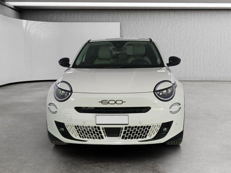 FIAT 600 1.2 hybrid La Prima 110cv auto