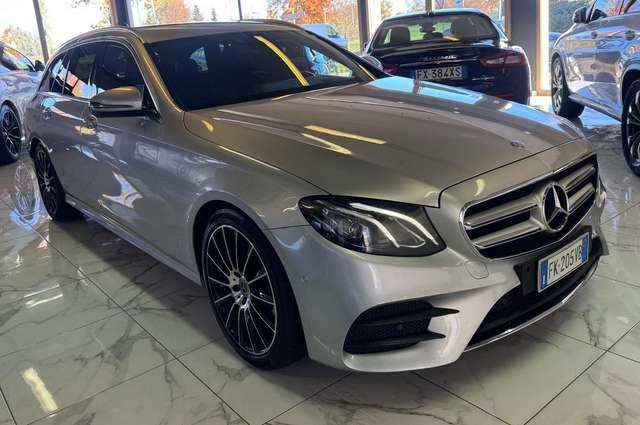 Mercedes-Benz E 220 Premium+LedColorati+Pelle+Tagliandi certificati