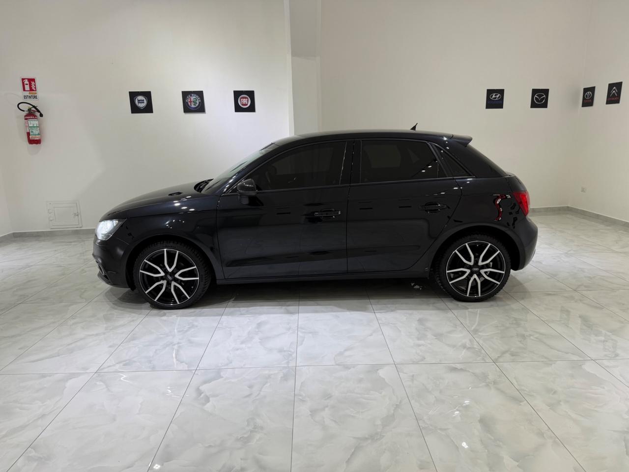 Audi A1 SPB 1.2 TFSI TOTAL BLACK