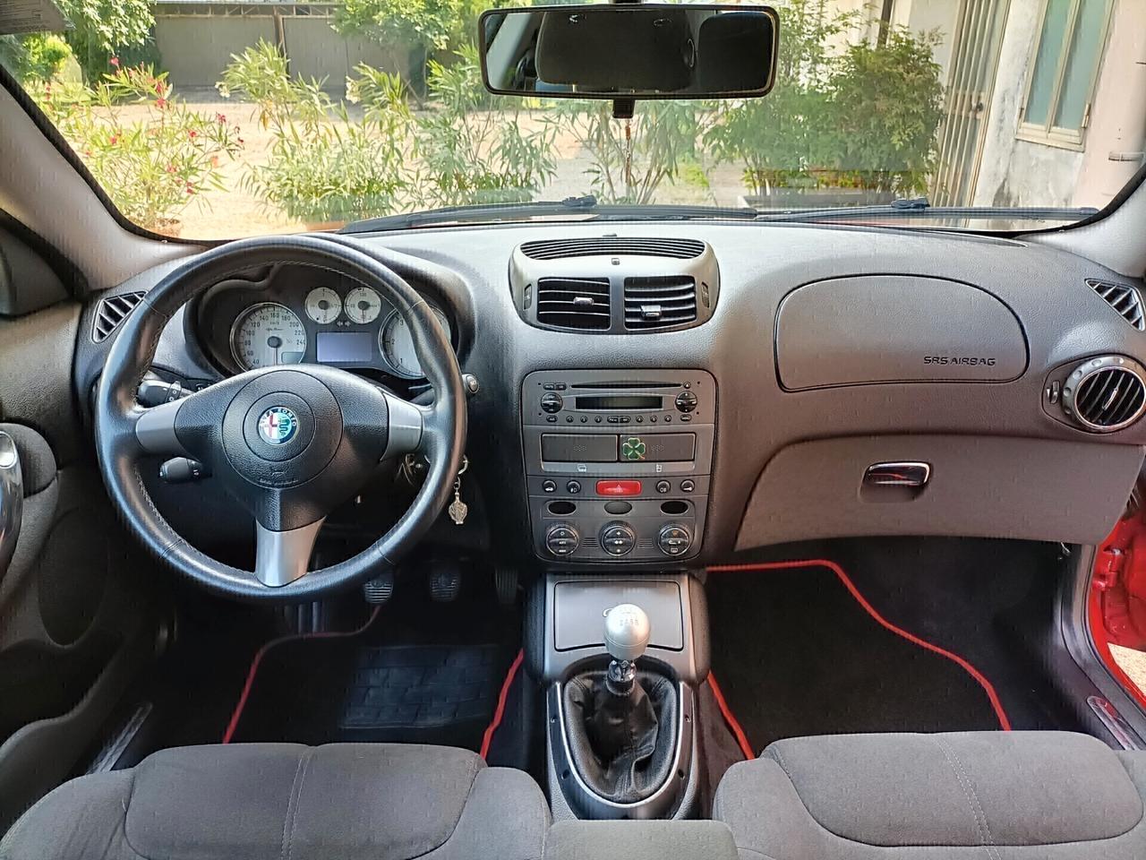 Alfa Romeo GT 1.9 JTDM 16V Distinctive