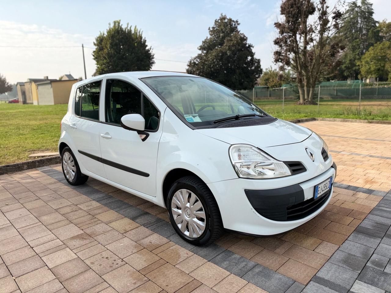 Renault Modus Grand 1.5 dCi 75CV Wave