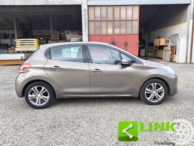 PEUGEOT 208 1.2 puretech vti 5p. Allure
