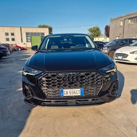 Audi Q3 SPB 35 TDI S tronic line TOTAL BLAK DA VETRINA PARI AL NUOVO