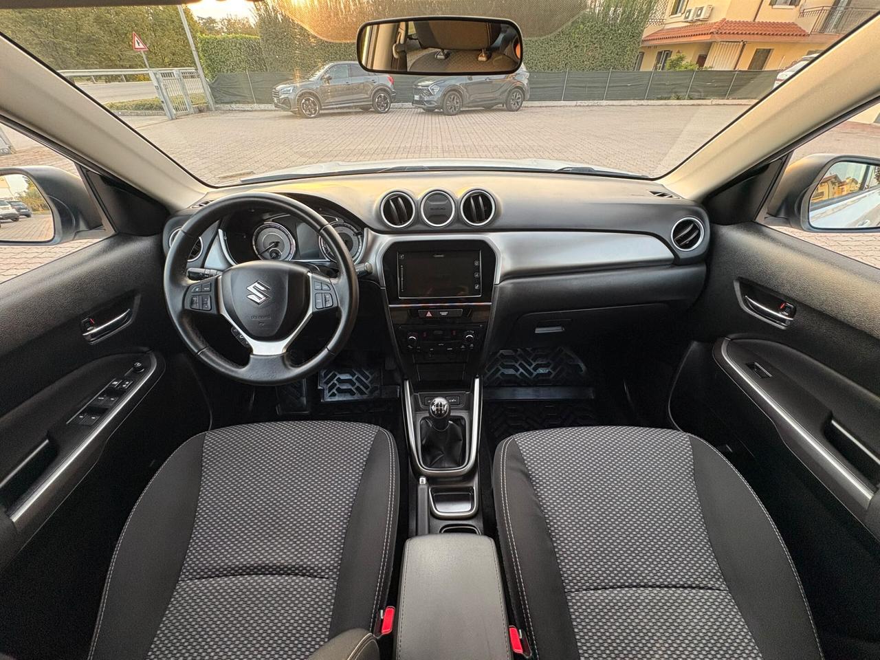 SUZUKI VITARA 1.0 BENZ. 112 CV SI A NEOPATENTATI