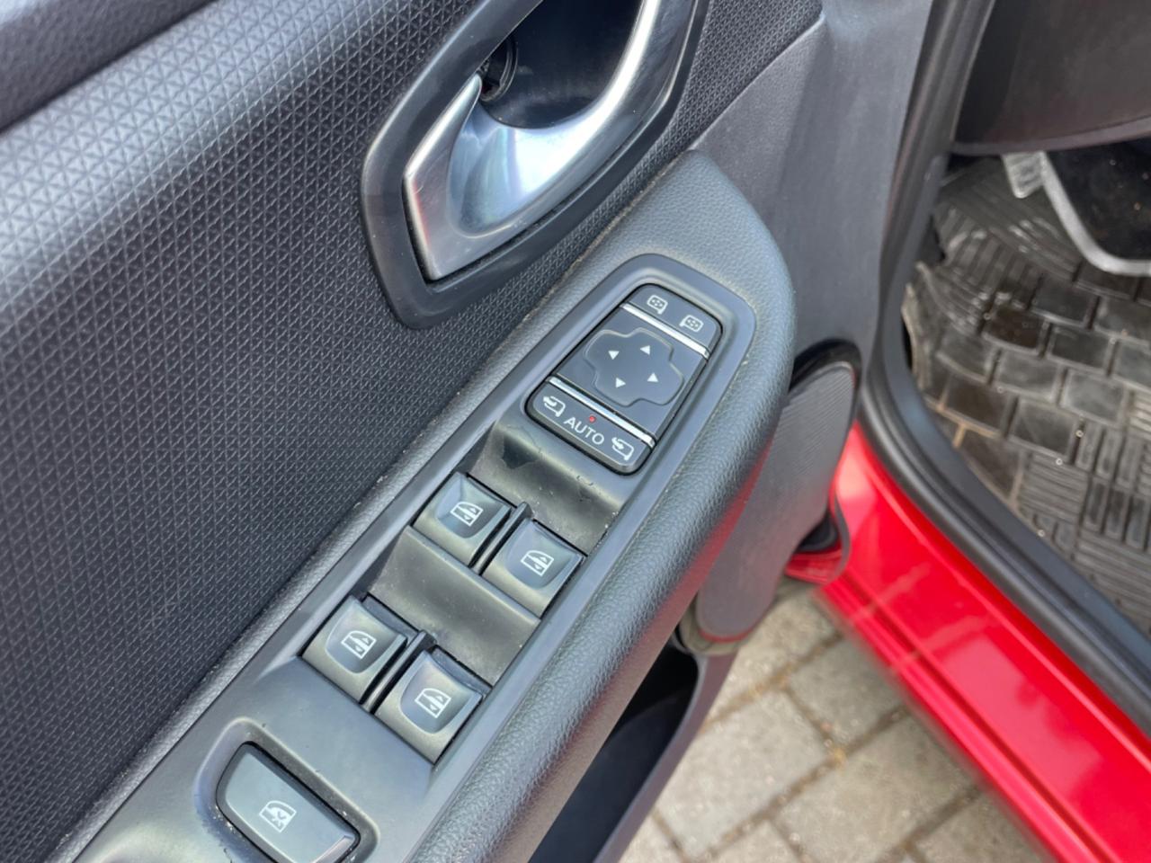 Renault Clio dCi 8V 90CV 5 porte Energy Intens Full Led