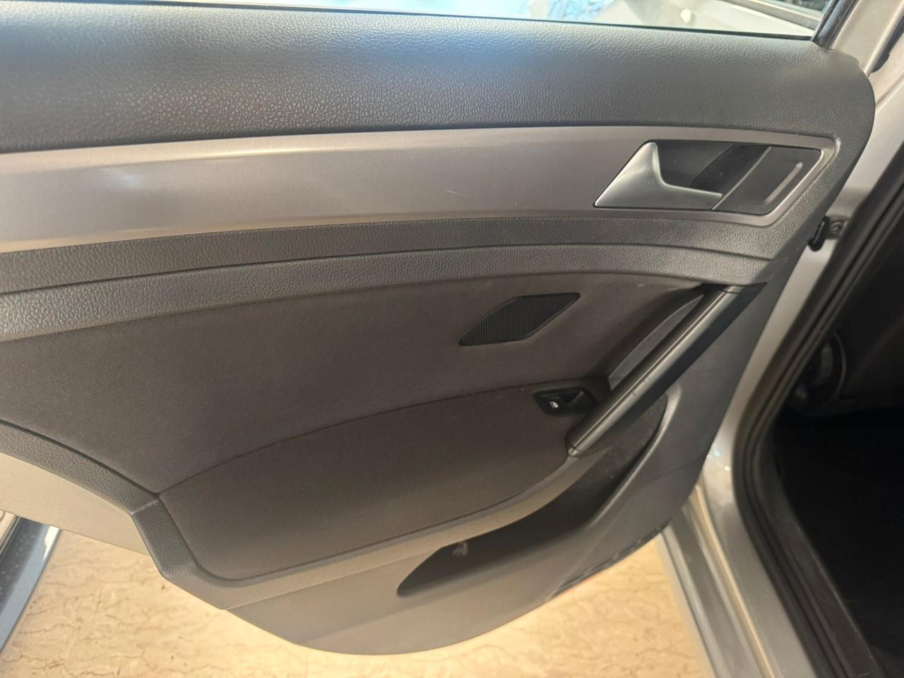 Volkswagen Golf Variant 1.6 TDI 90 CV Trendline BlueMotion Technology