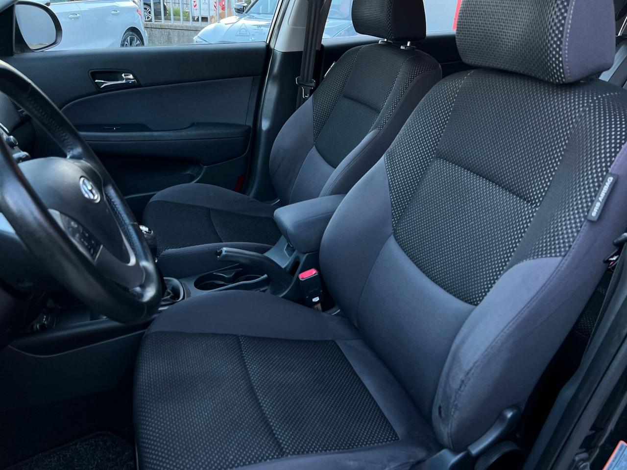 Hyundai i30 CW 1.6 CRDi VGT 16V 90CV Active