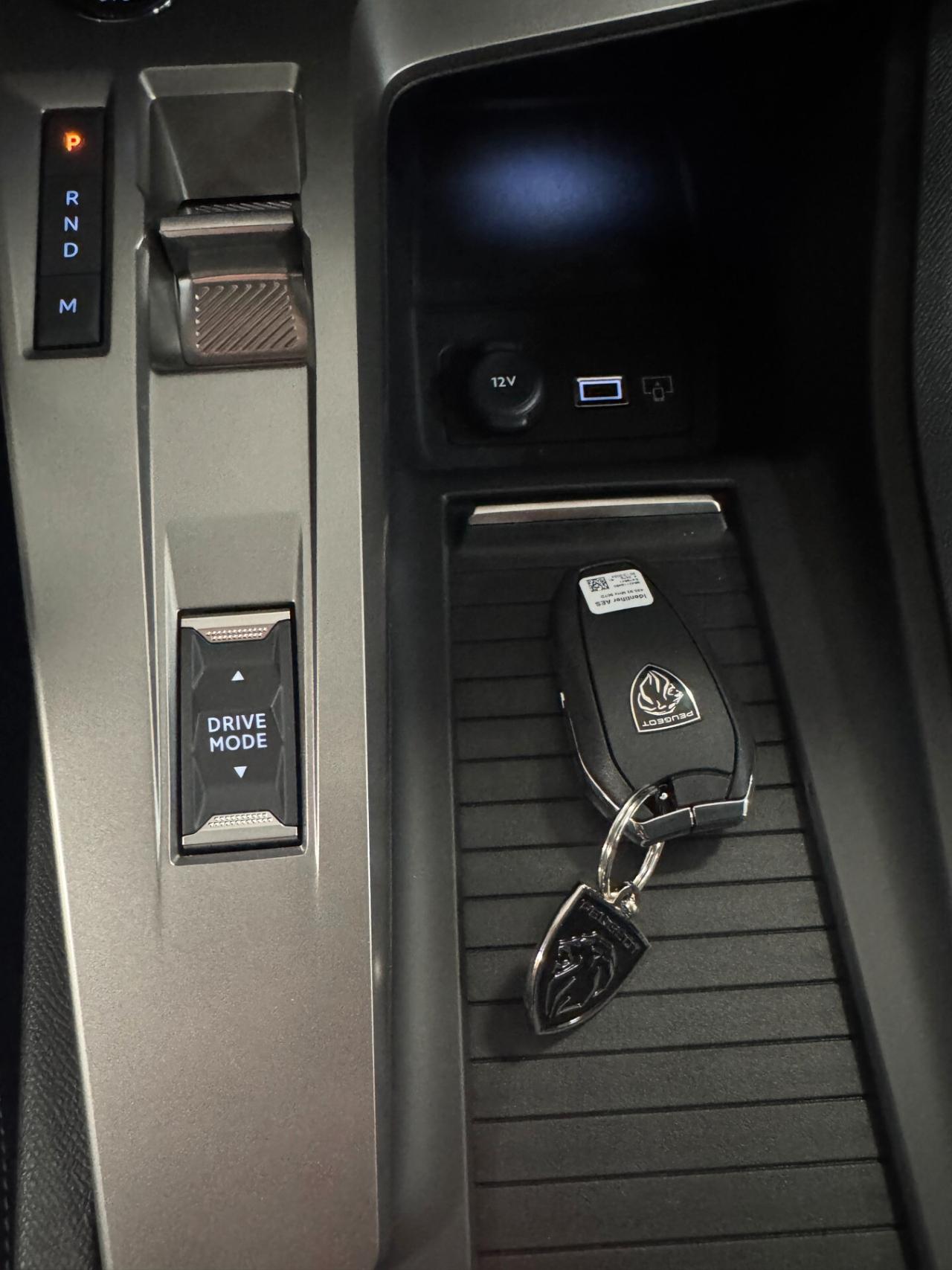 Peugeot 308 BlueHDi 130 S&S EAT8 Allure KM ZERO