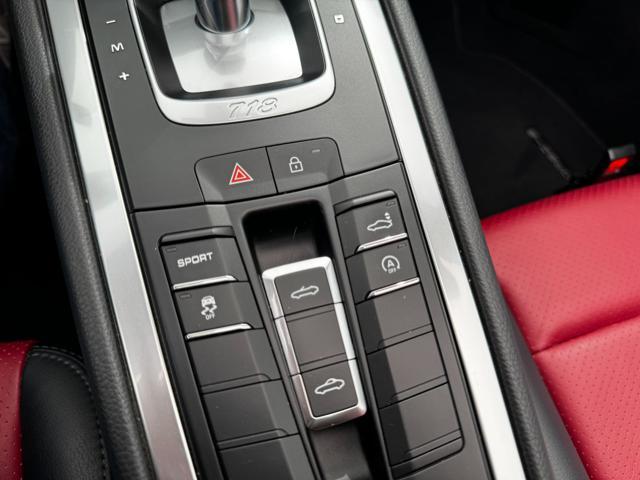 PORSCHE 718 Boxster 2.0i 300cv PDK