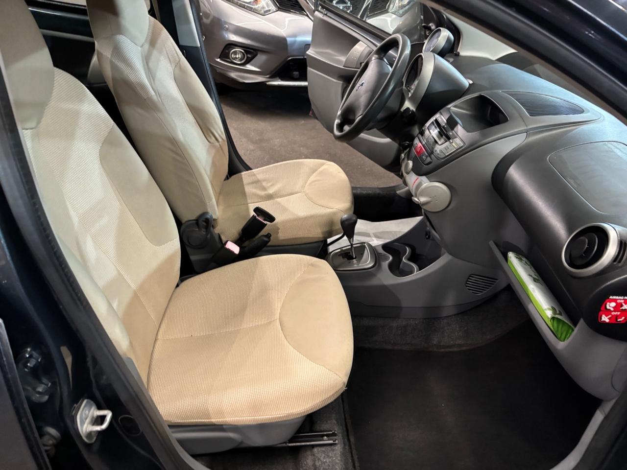 Peugeot 107 1.0 68CV 5p. AUTOMATICA