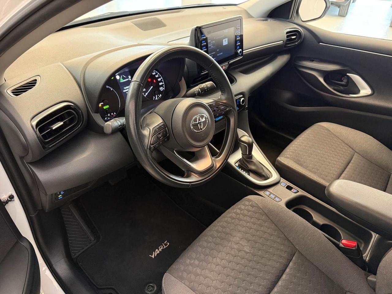 Toyota Yaris 1.5 Hybrid 5 porte Business