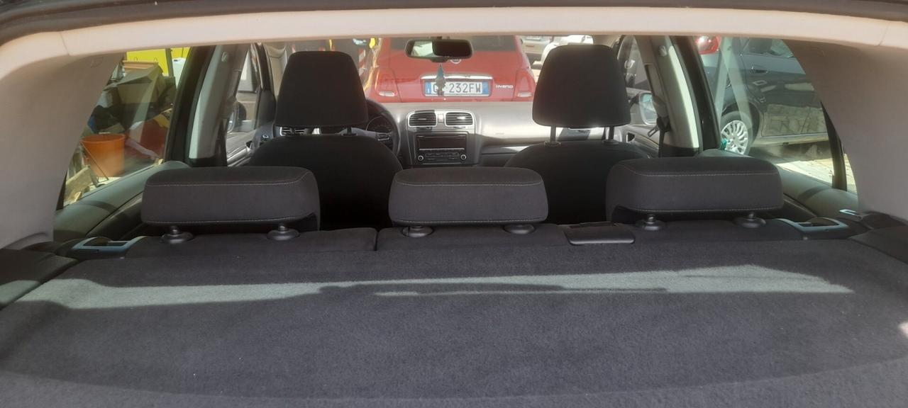 Volkswagen Golf 1.6 TDI DPF 5p. Highline