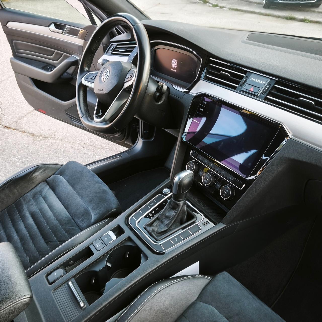 Volkswagen Passat 2.0 TDI SCR EVO DSG Business