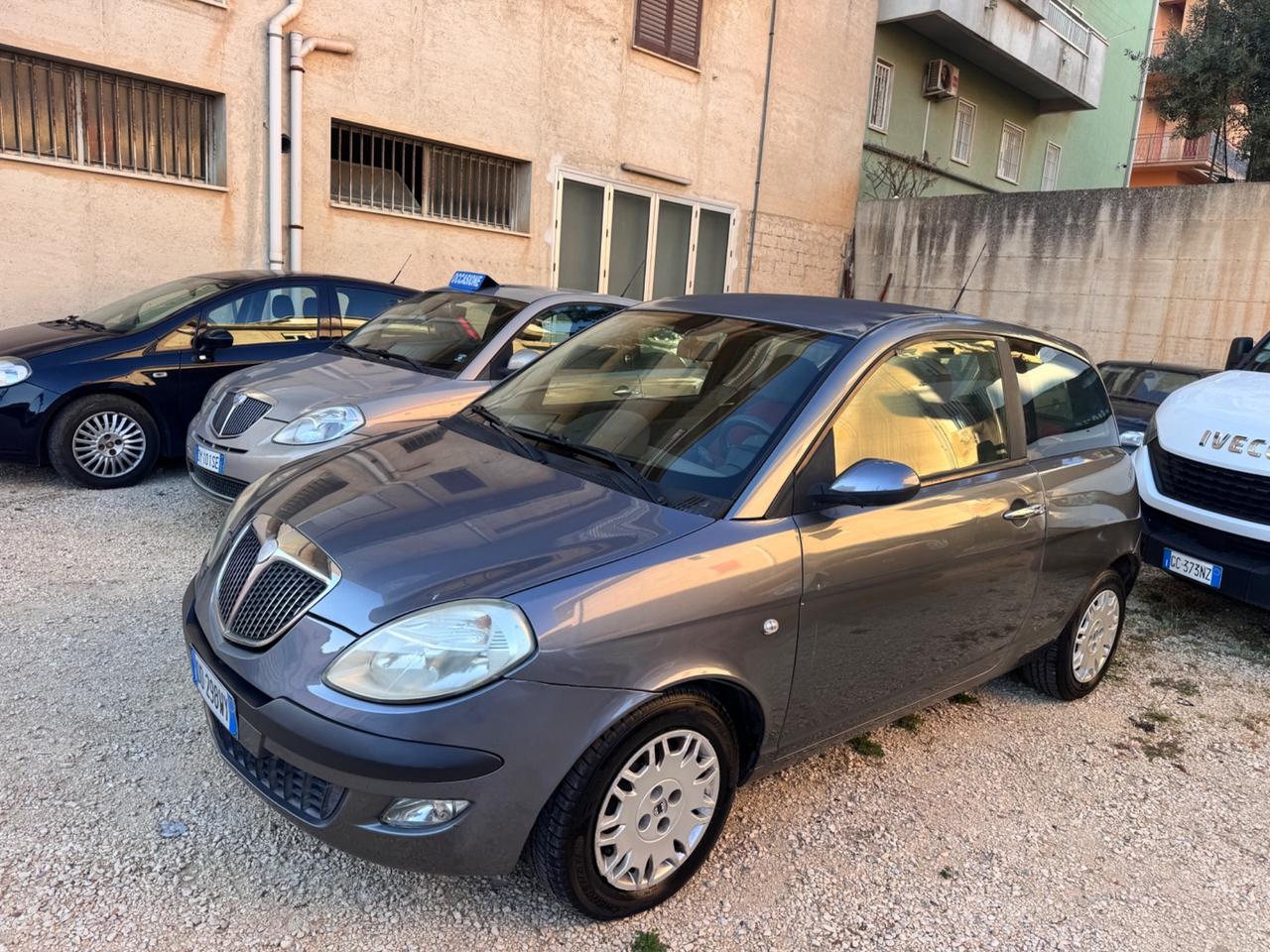 Lancia Ypsilon 1.2 Argento