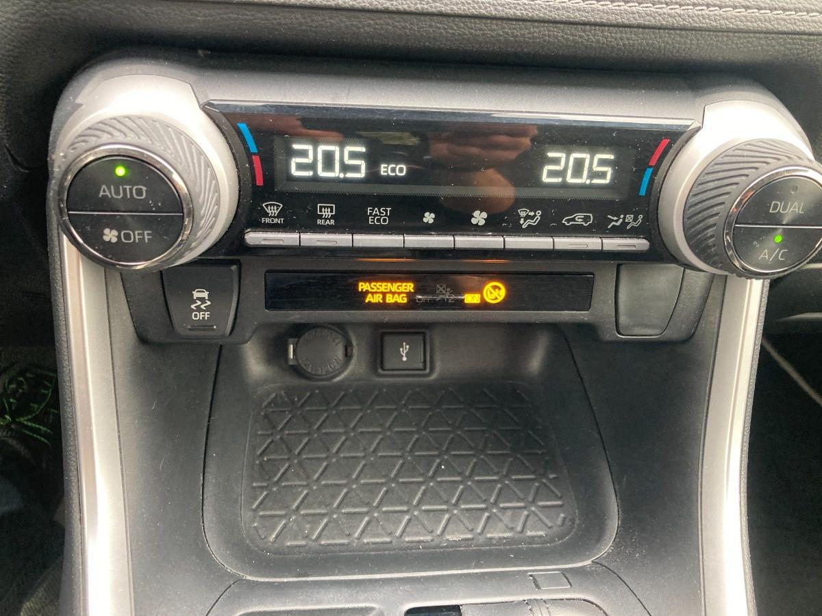 TOYOTA Rav4 2.5 vvt-ie h Business 2wd 218cv e-cvt