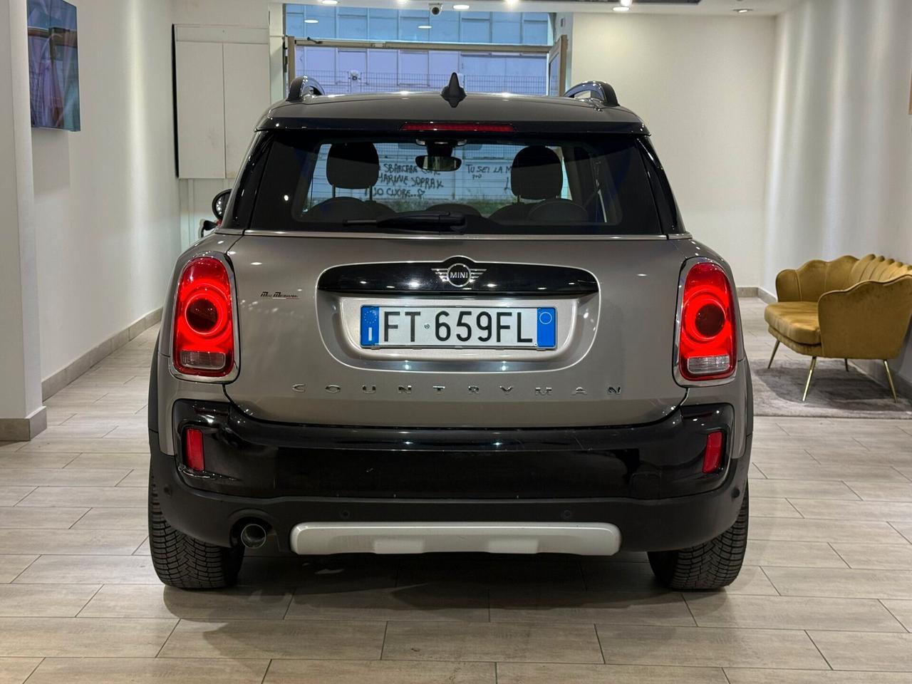 Mini Cooper D Countryman 1.5 HYPE automatica