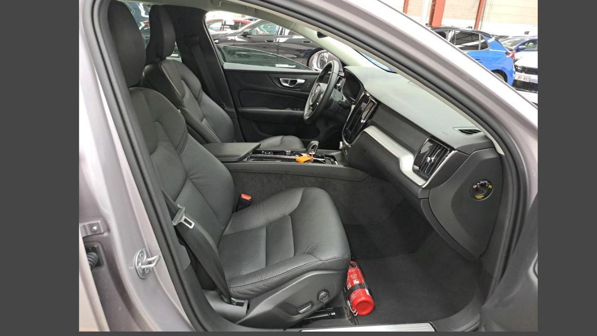 VOLVO V60 B4 Mild Hybrid Automatico Core