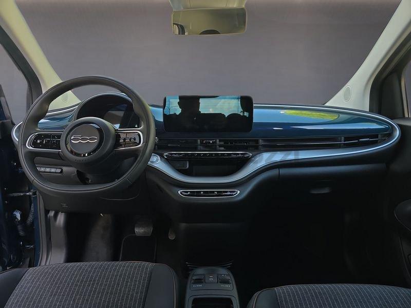 FIAT 500 500e Berlina 42 kWh Icon